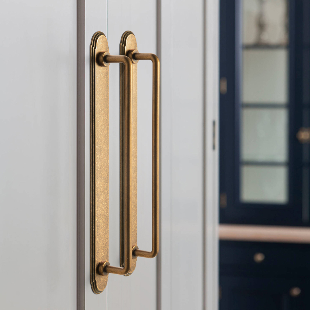 Goo-Ki Maniglie per armadietti - Furniture Hardware With Backplate recensione e prezzo